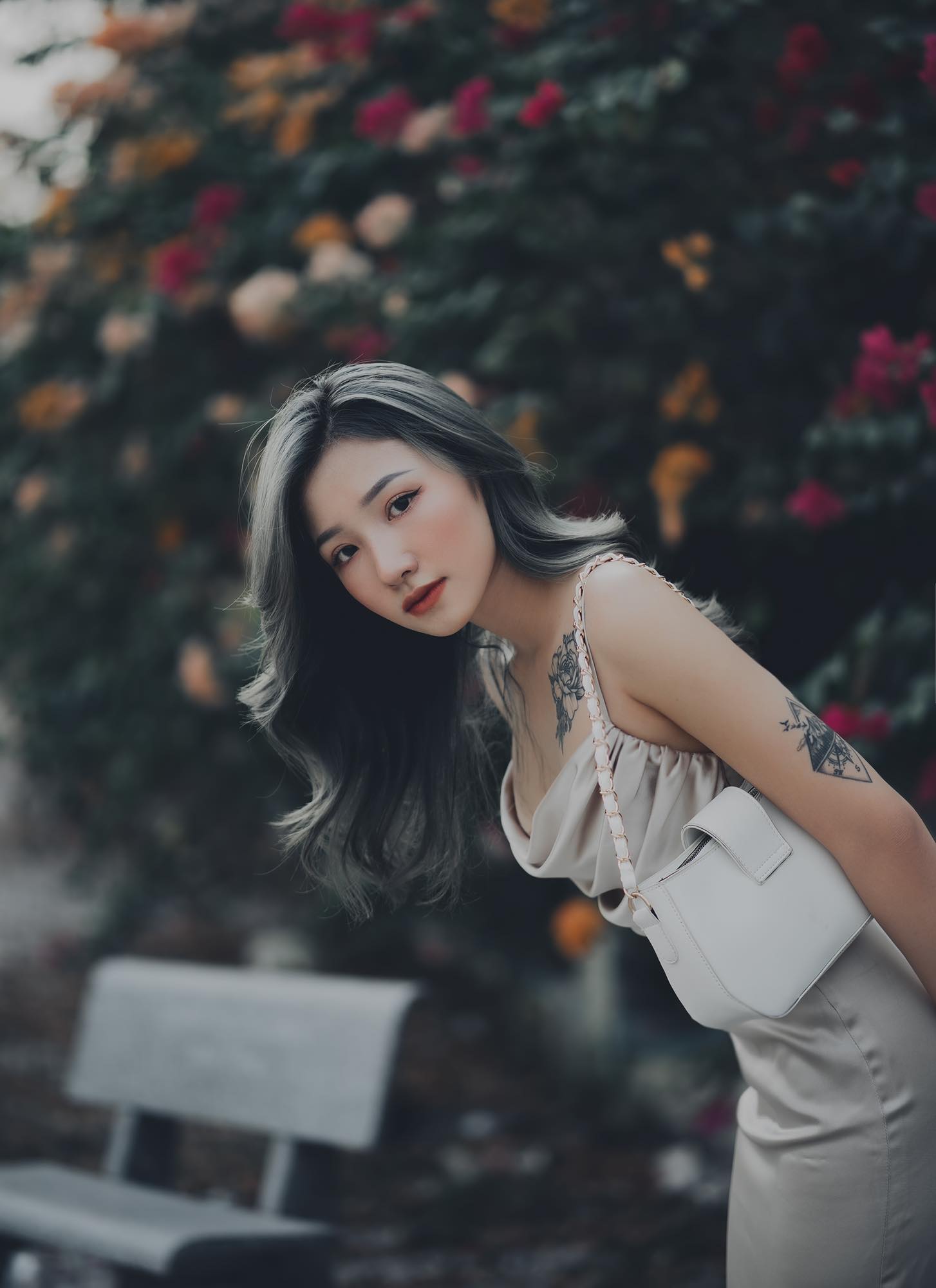 Lin Lin 10x khoe thân hình quyến rũ khiến netizen “tròn xoe mắt”