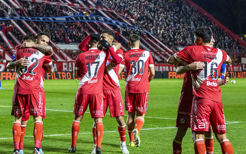 Nhận định Banfield vs Argentinos Juniors lúc 5h 26/7/2022